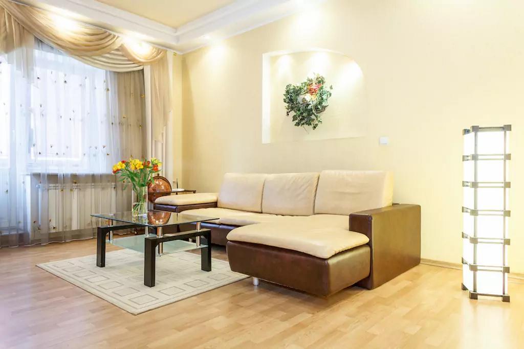 Apartment On Soborniy 177 Zaporizhia 外观 照片