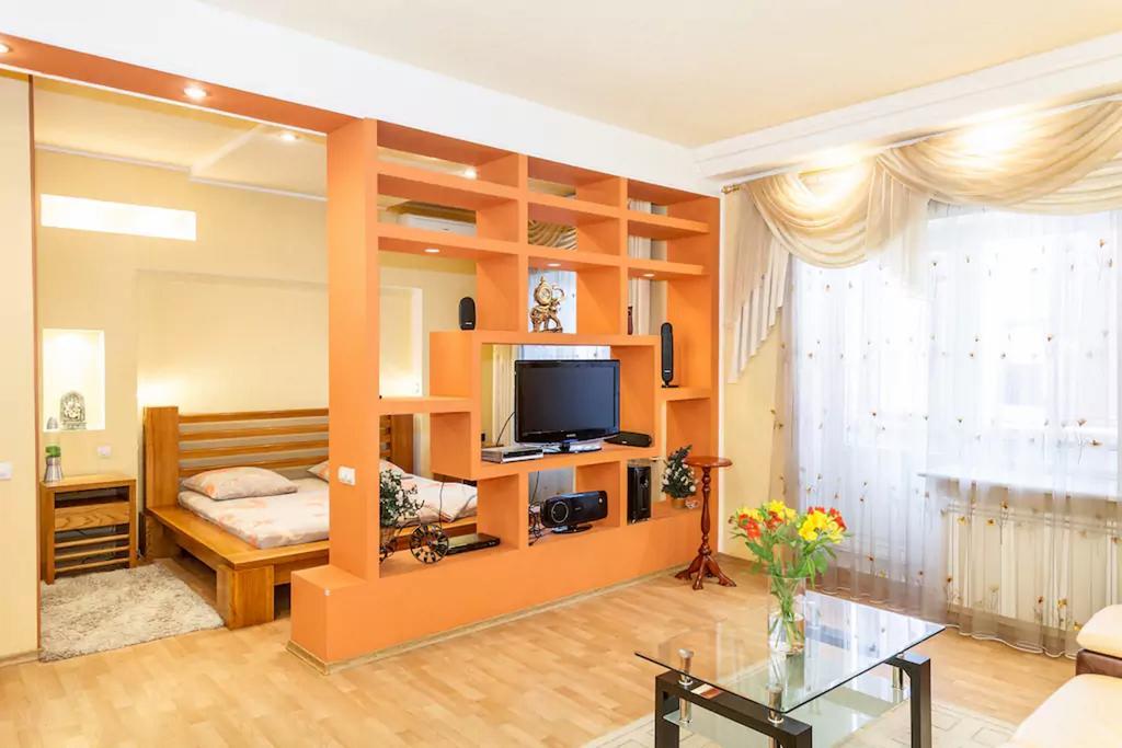 Apartment On Soborniy 177 Zaporizhia 外观 照片